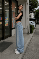Loose Fit Reverse Pocket Jeans