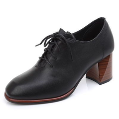 Andrea Women's High Heeled Pumps With Black Laces