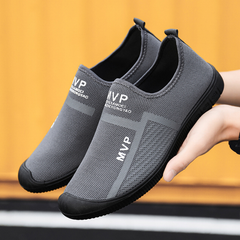 Maximo Men's Walking Shoes