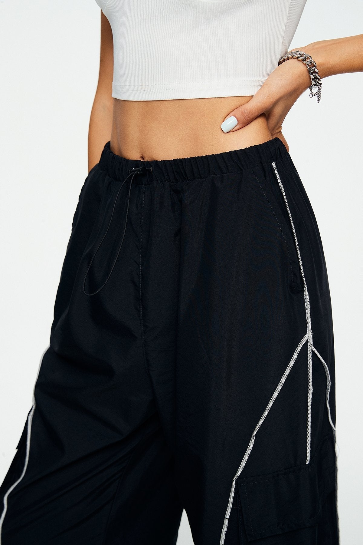 Low Waist Colorblock Trim Dual Pocket Cargo Pants
