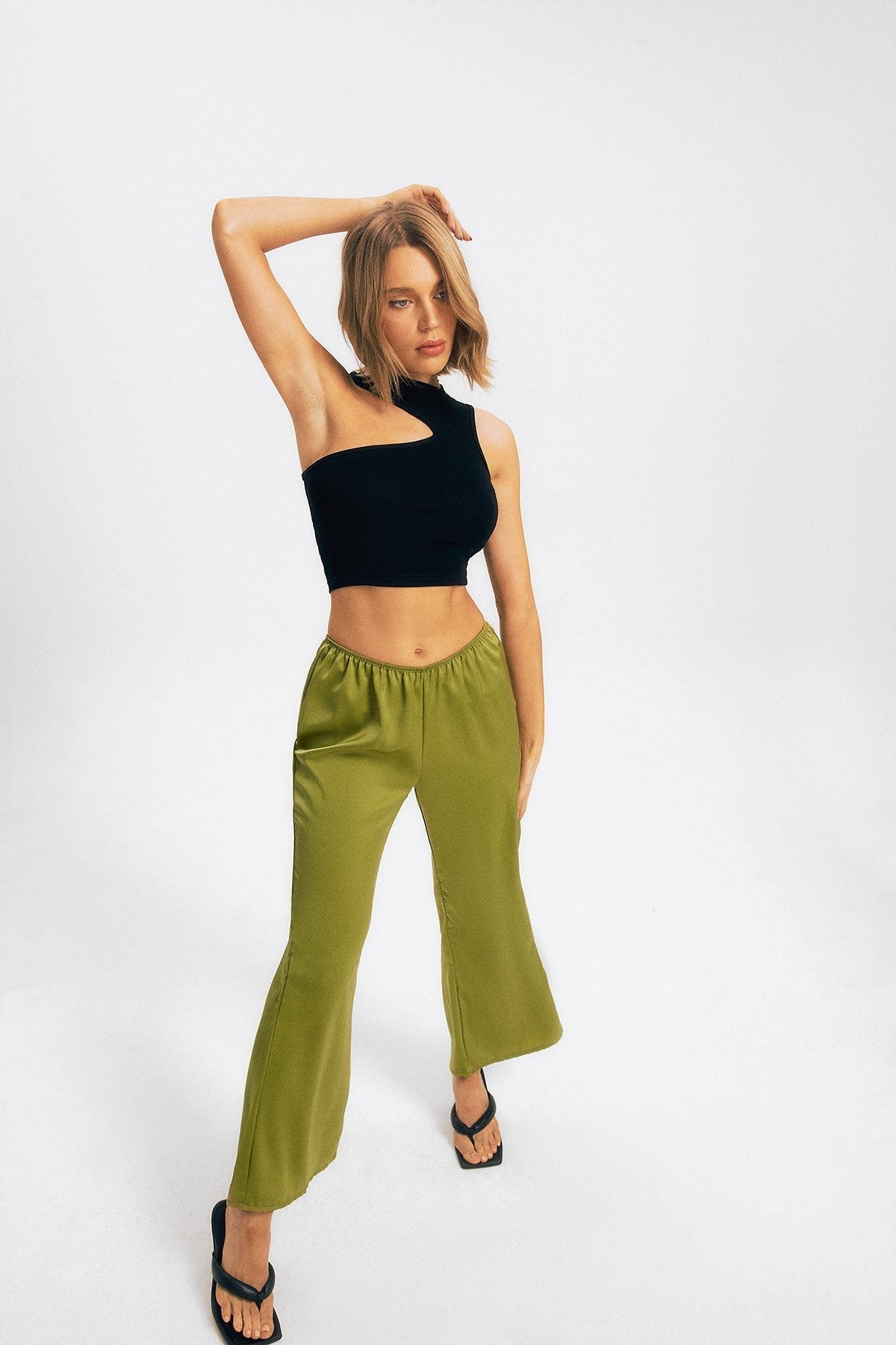 Asymmetrical Neck Solid Sleeveless Crop Top