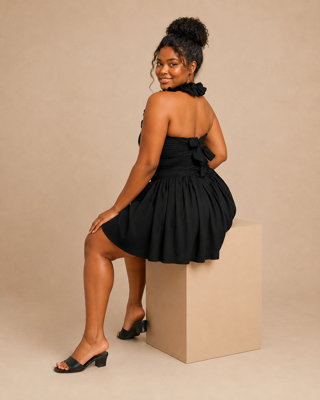 Solid Color Halter Bodycon Cocktail Dress