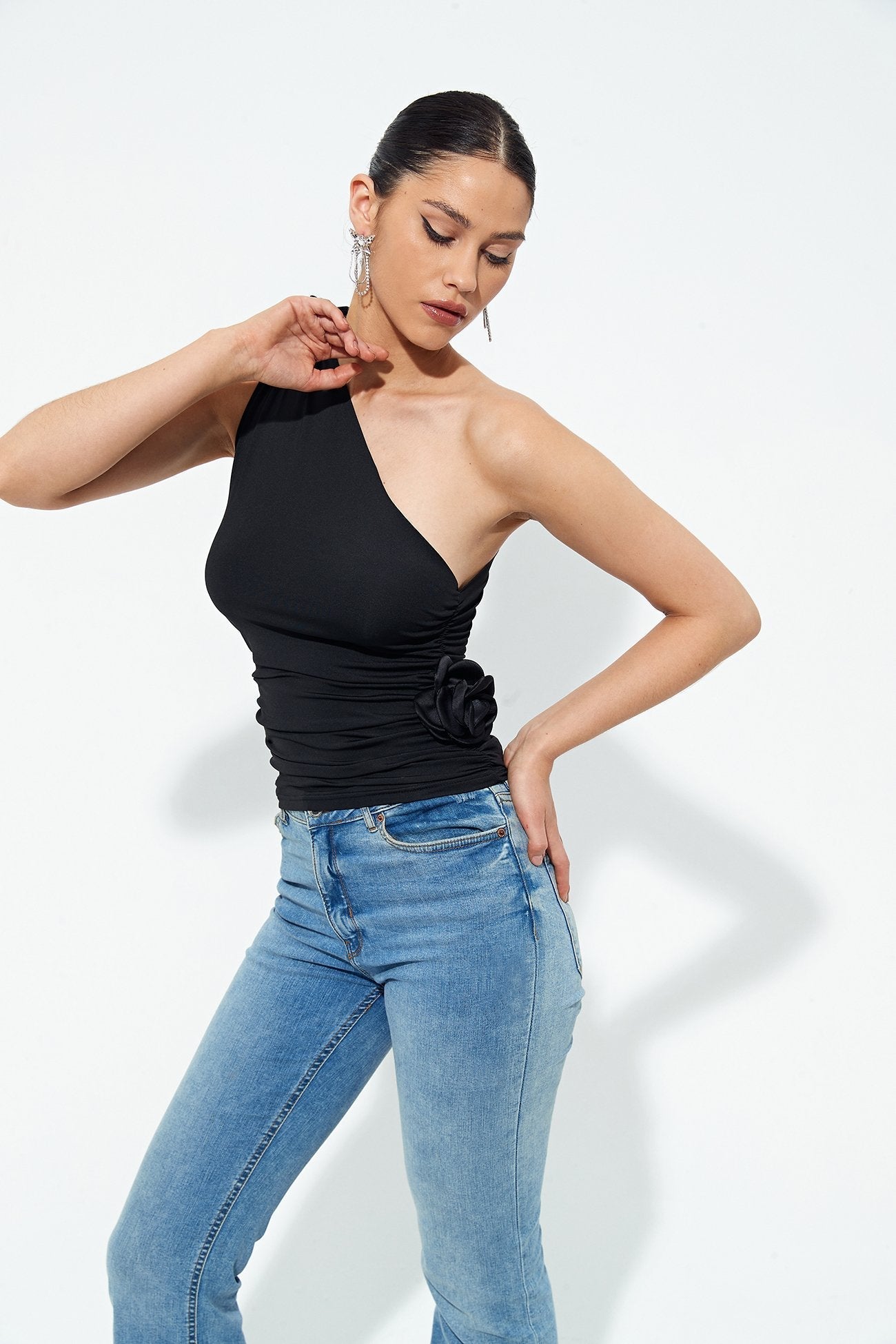 One Shoulder Three-dimensional Flower Ruched Top