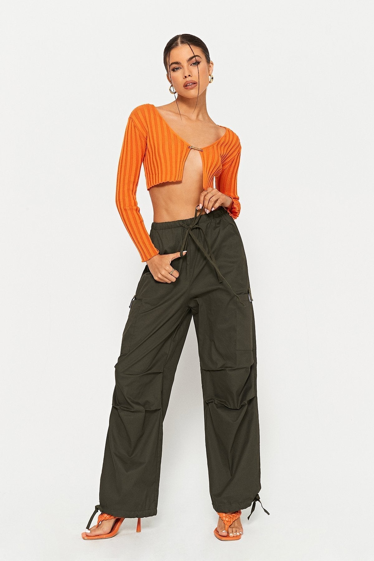 Low Waist Pocket Patched Drawstring Hem Cargo Pants