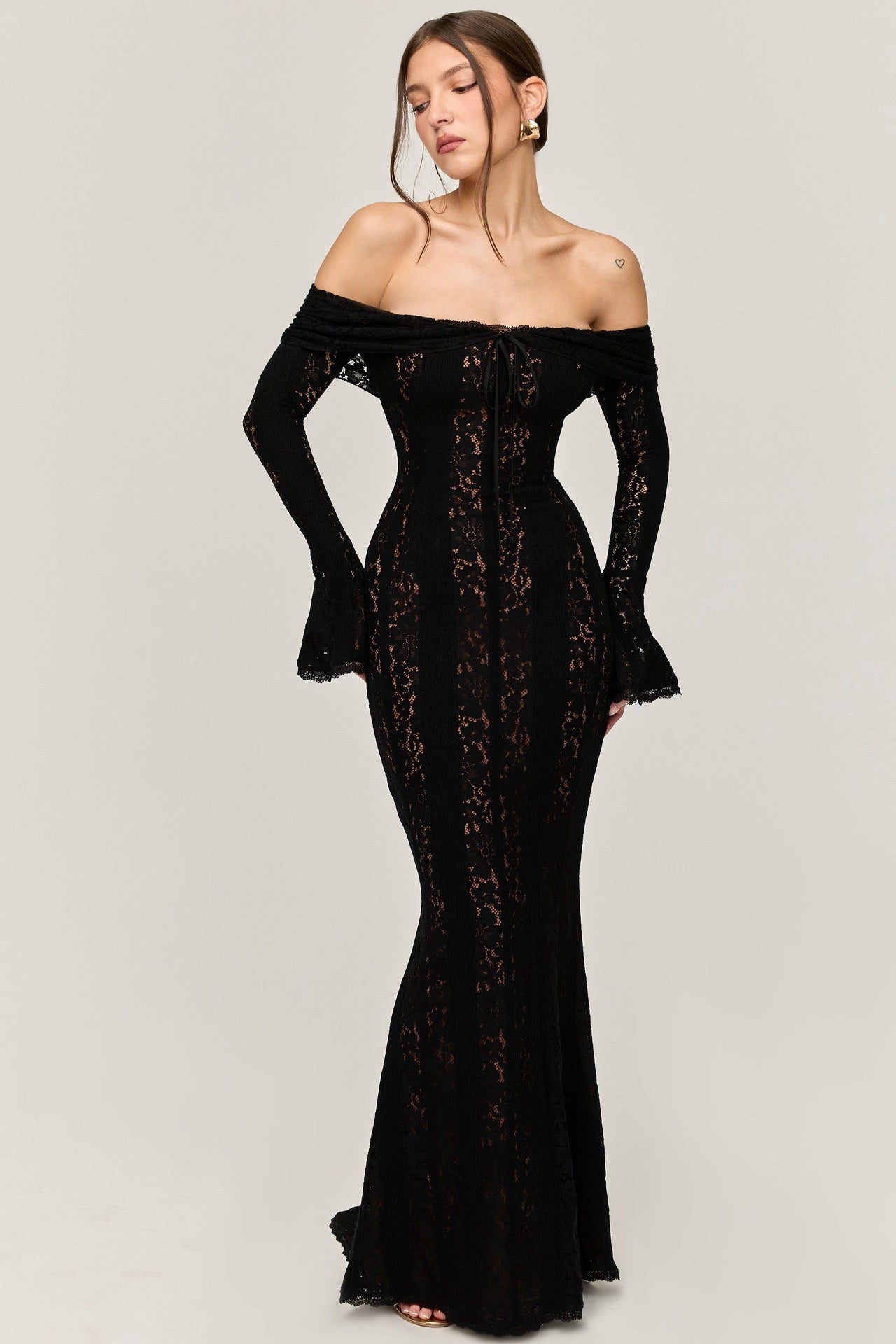 Off-Shoulder Lace Fishtail Dress