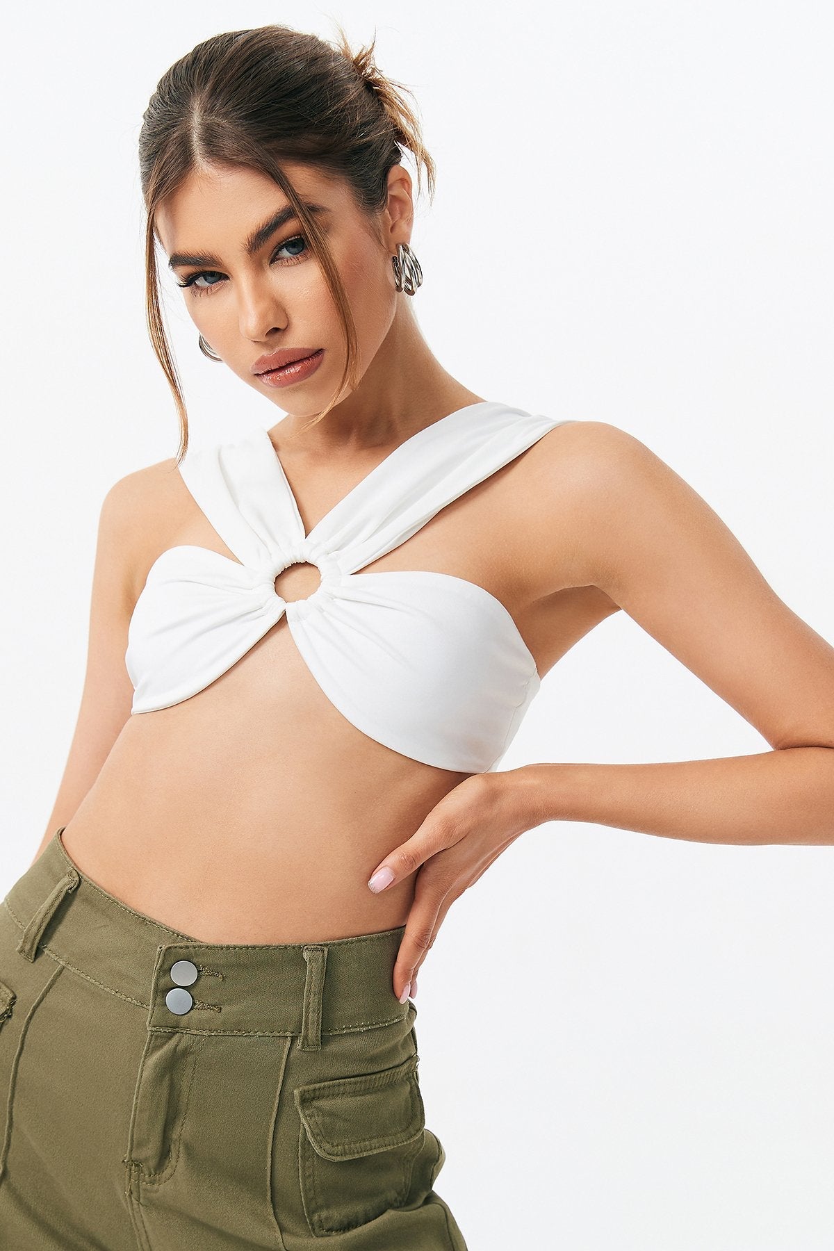O-Ring Front Cut Out Crop Top