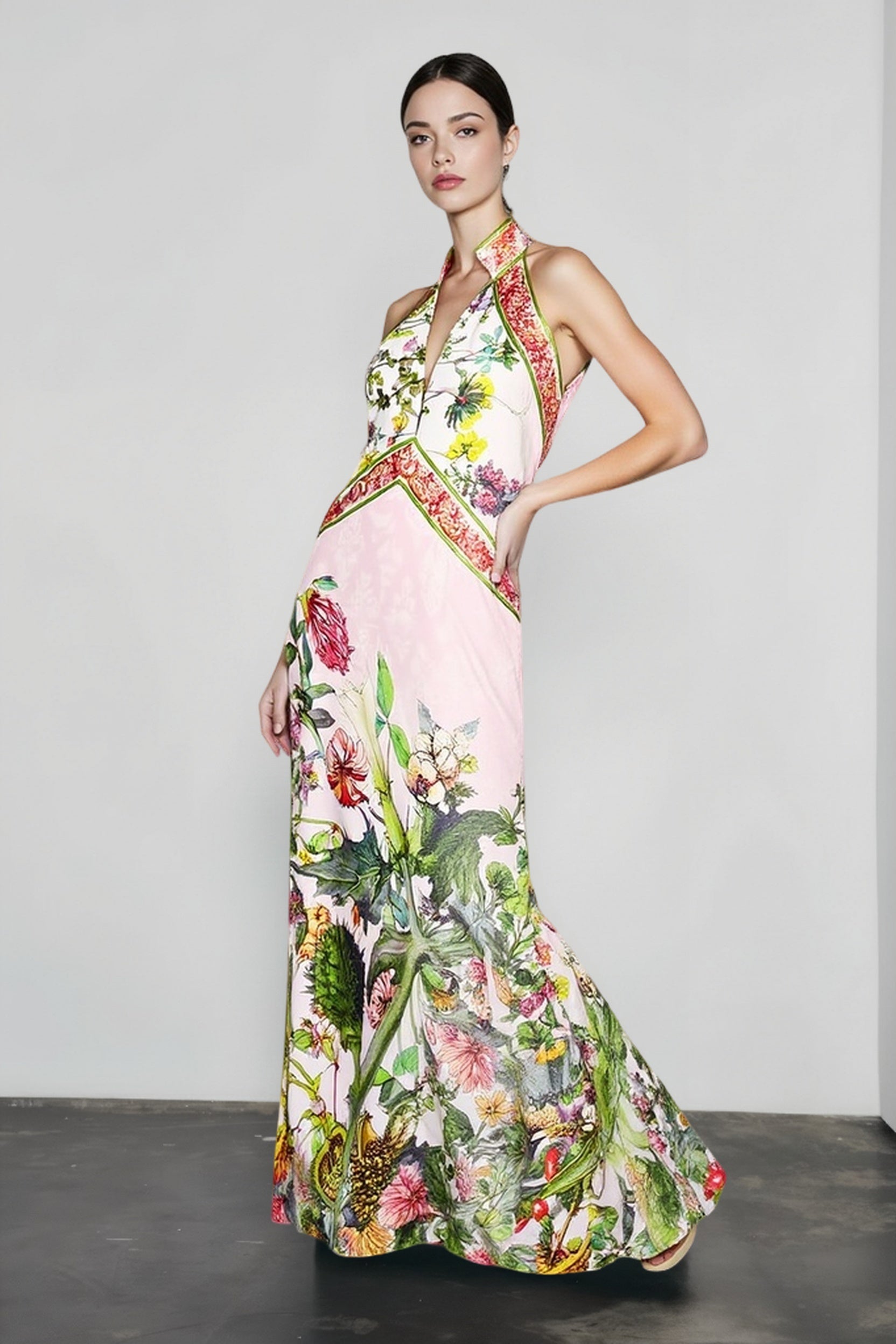 Chic Gorgeous Graphic Vacation Dress