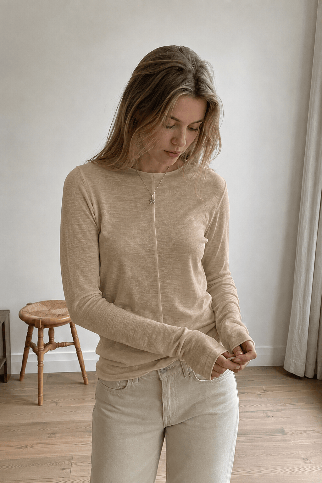 White Crew Neck Long-Sleeve Layering Knit Top