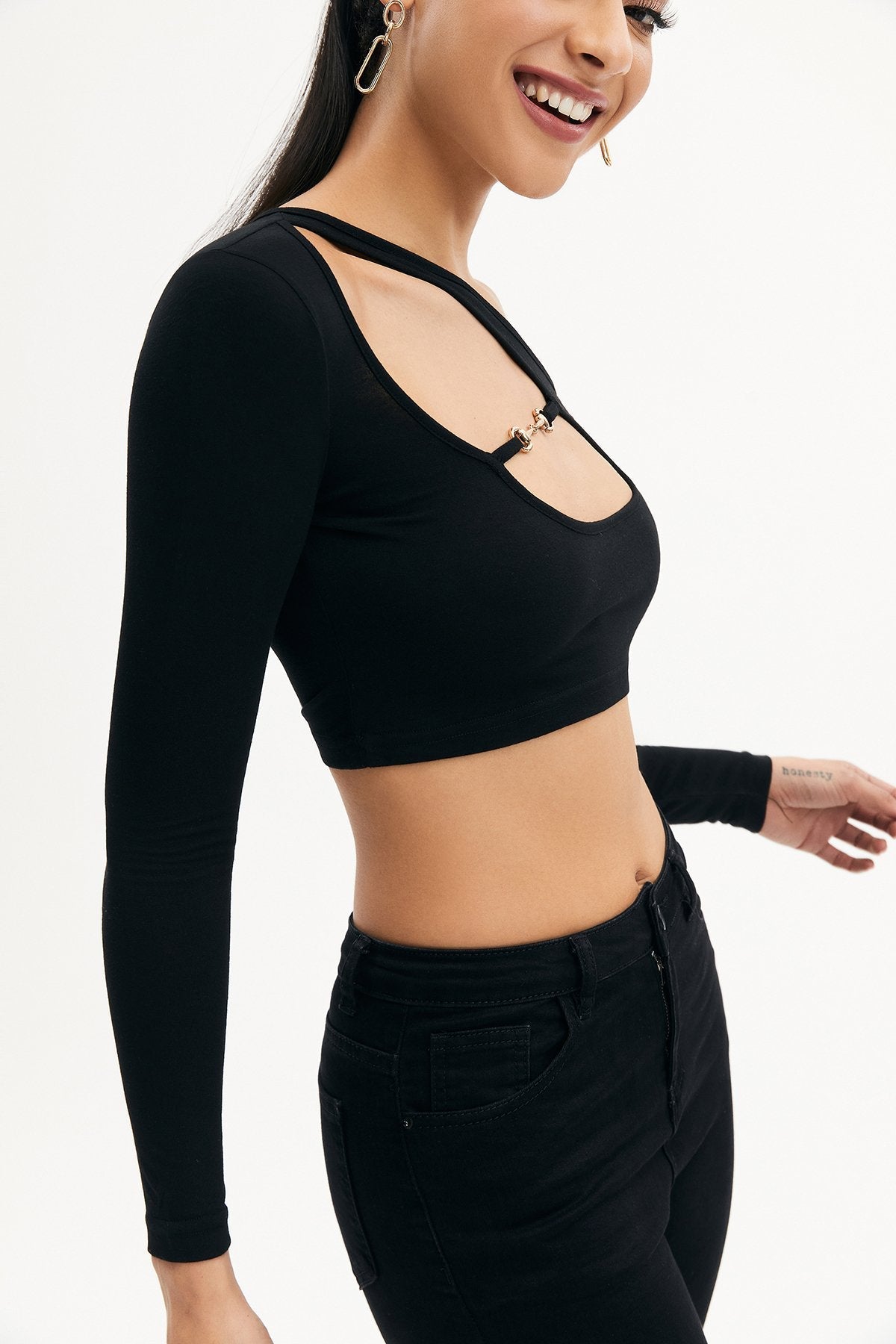 Cut Out Metal Detail Long Sleeve Crop Top