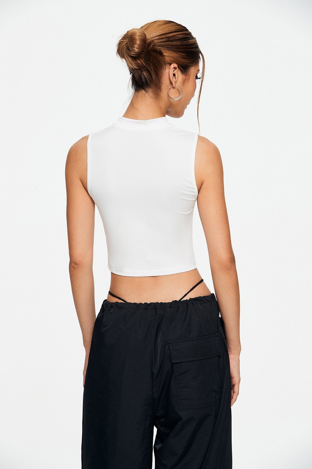 Basic Cut Out Sleeveless Solid Tank Top