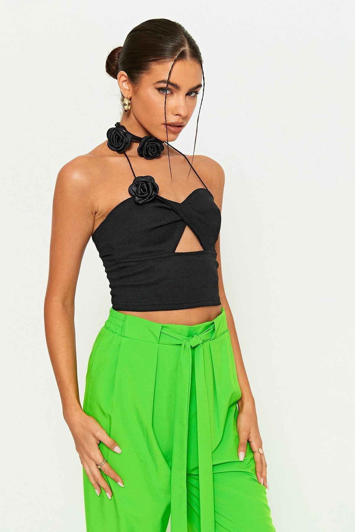 Halter Neck Applique Twist Front Backless Camisole