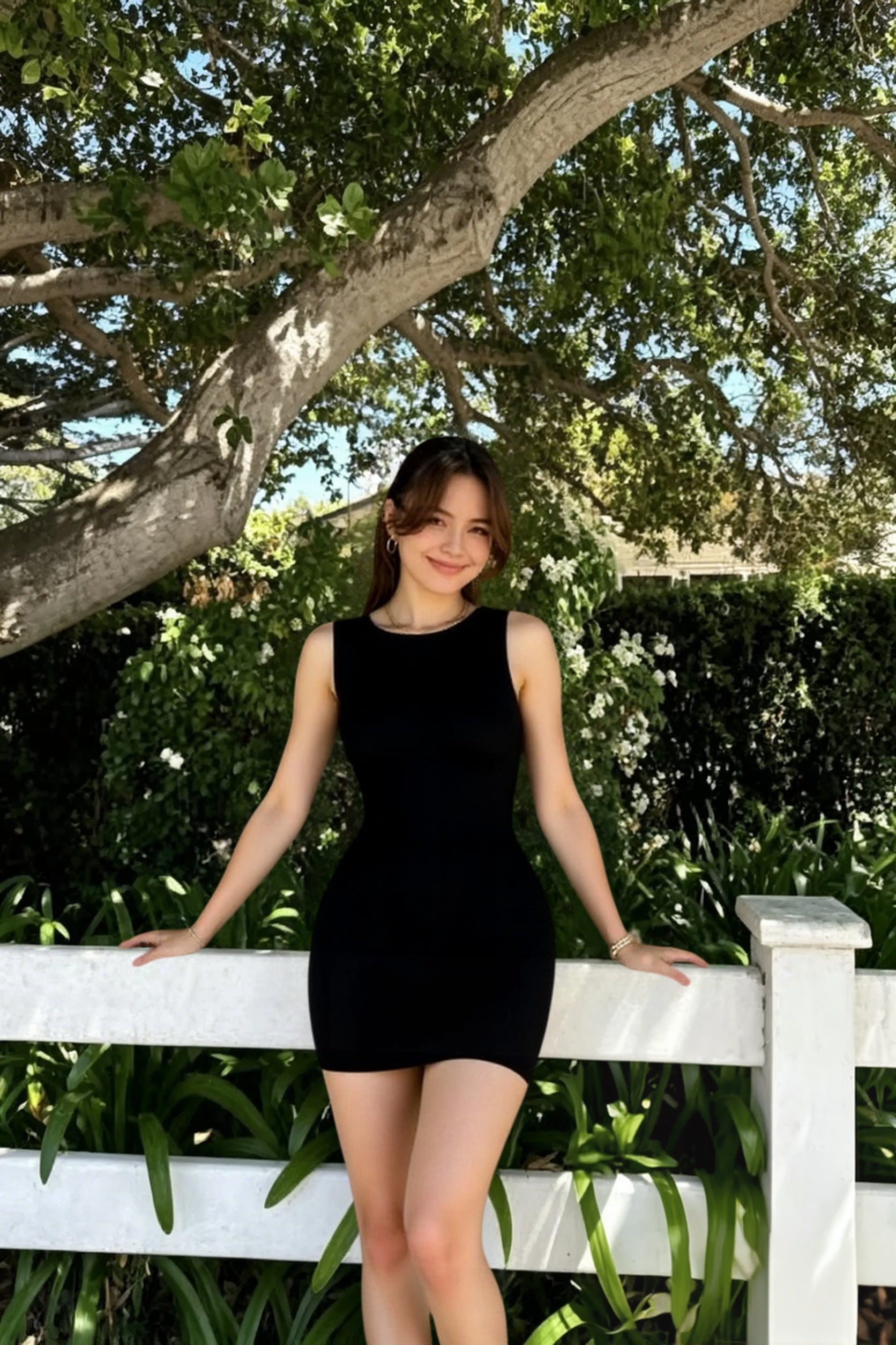 Solid Sleeveless Crew Neck Twill Bodycon Dress