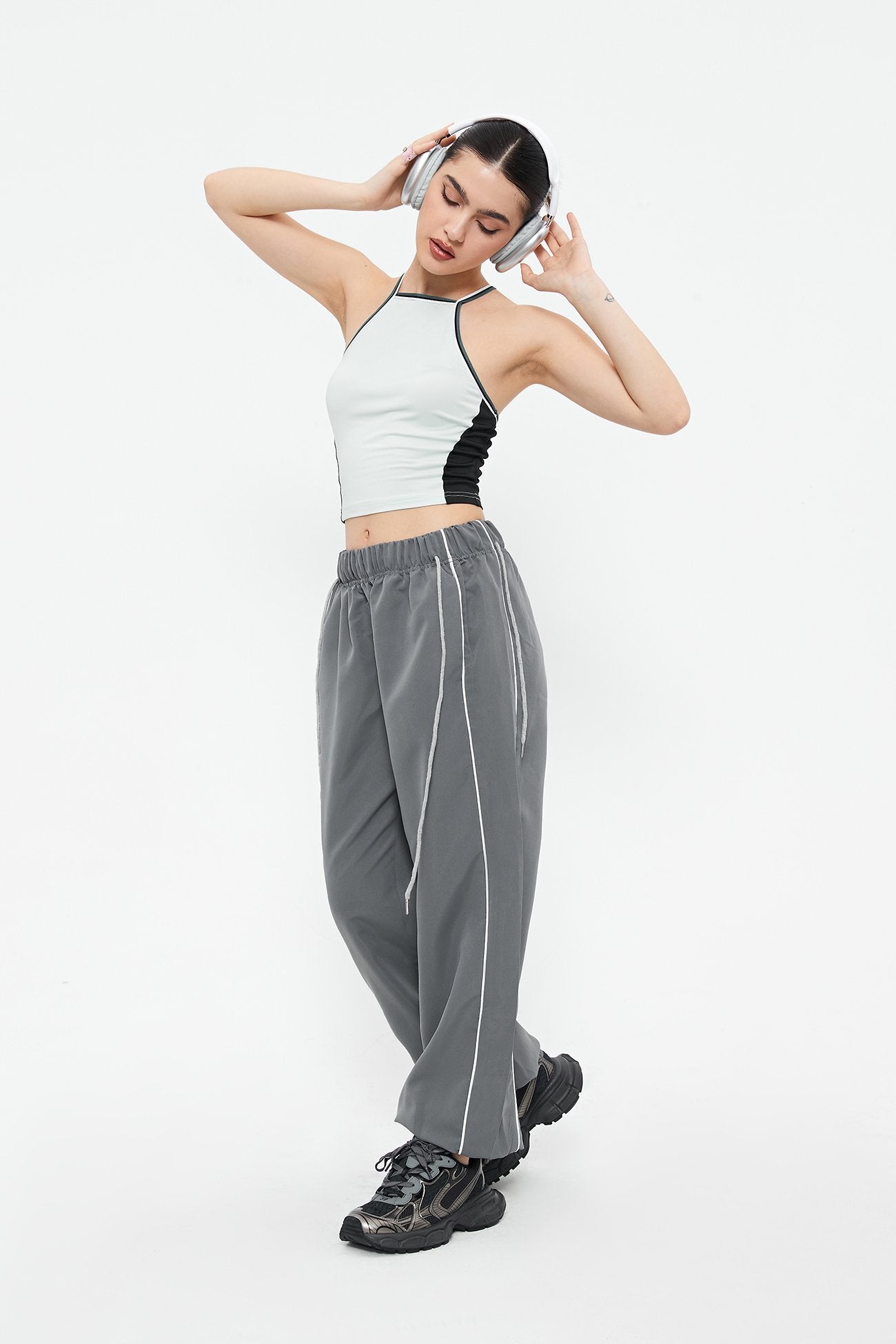 Elastic Waist Colorblock Trim Drawstring Hem Cargo Pants