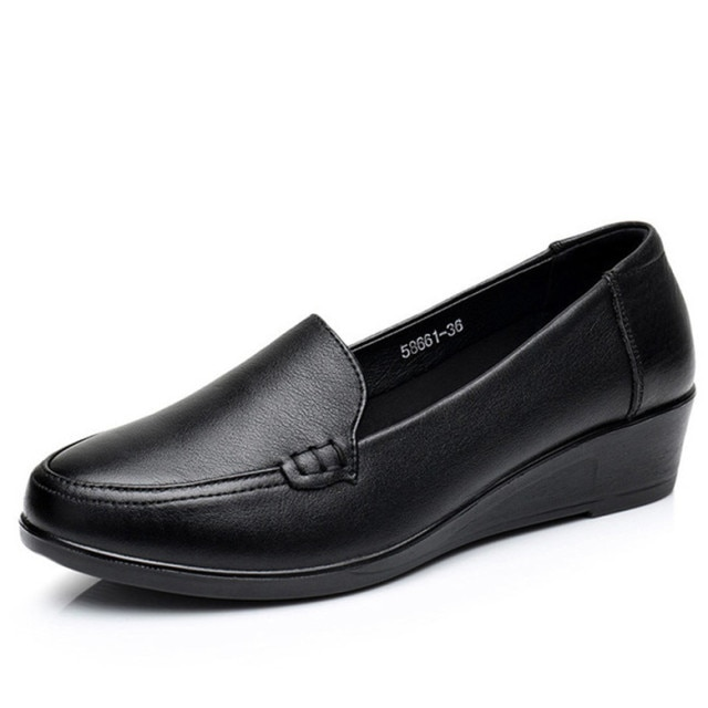Aura Women's Leather Loafers
