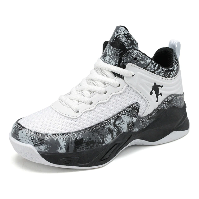 Kobe Boys' Basketball Shoes