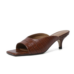 Laja Low-heeled Sandals