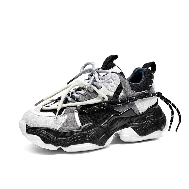 Oluche Women's Lace Up Sneakers