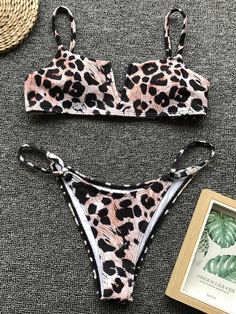 V-Bar Underwired Polka Dot Bikini