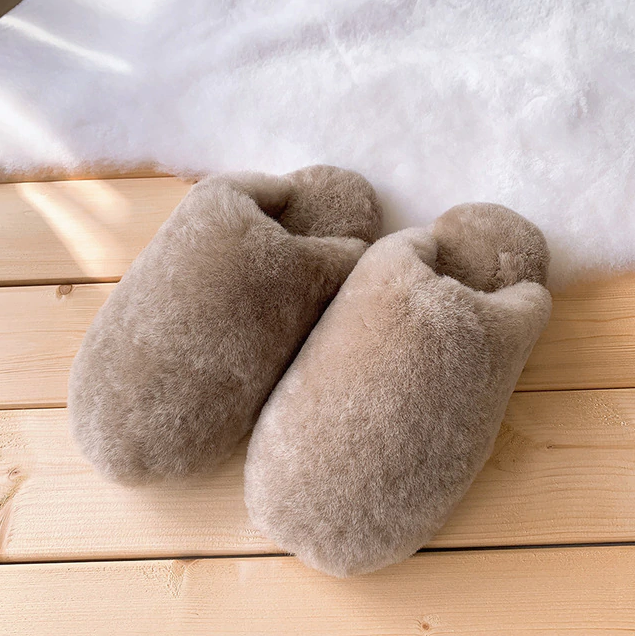 Sheep Women's Comfortable Slippers