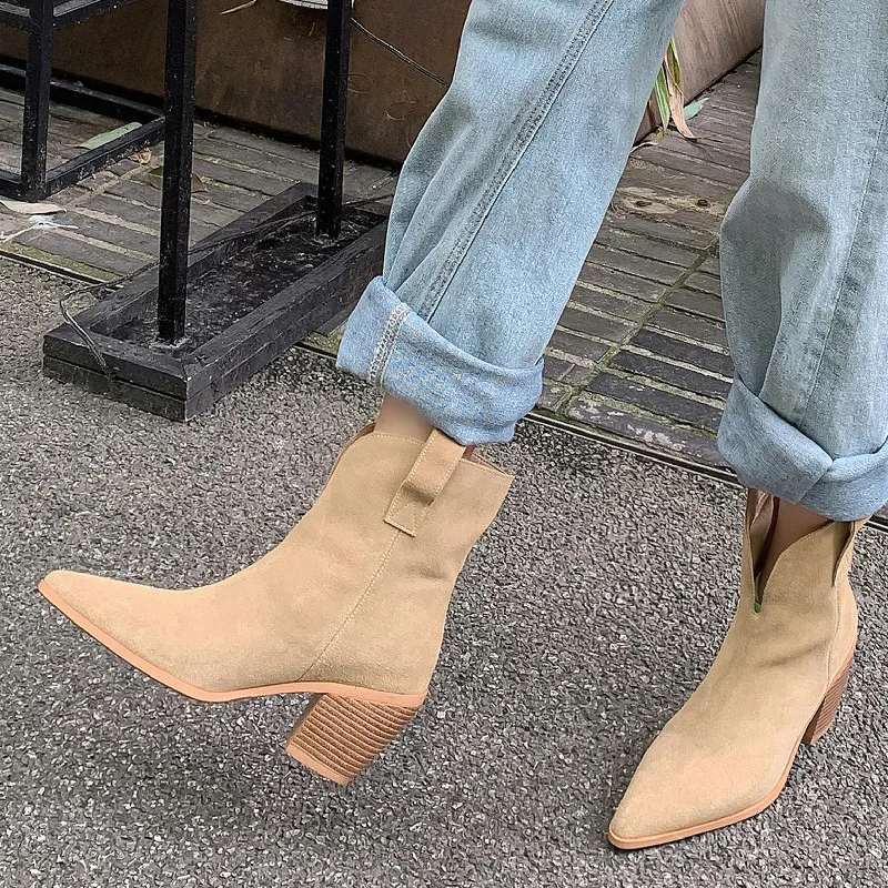 Claret Women's Pointed Toe Boots