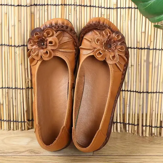 Estelita Women's Leather Flat