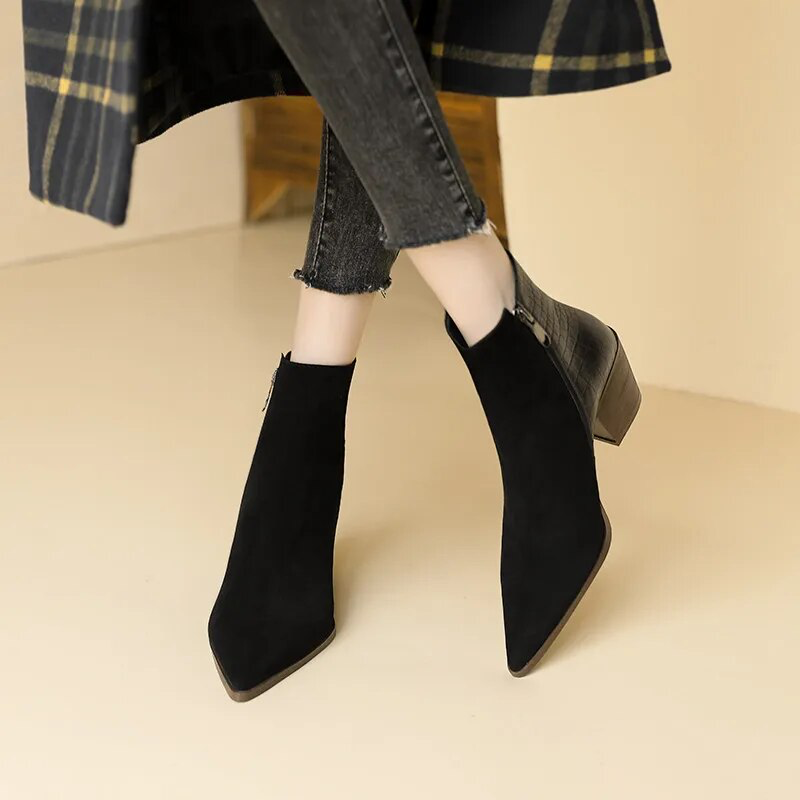 Holaya Women's Point Toe Autumn Boots
