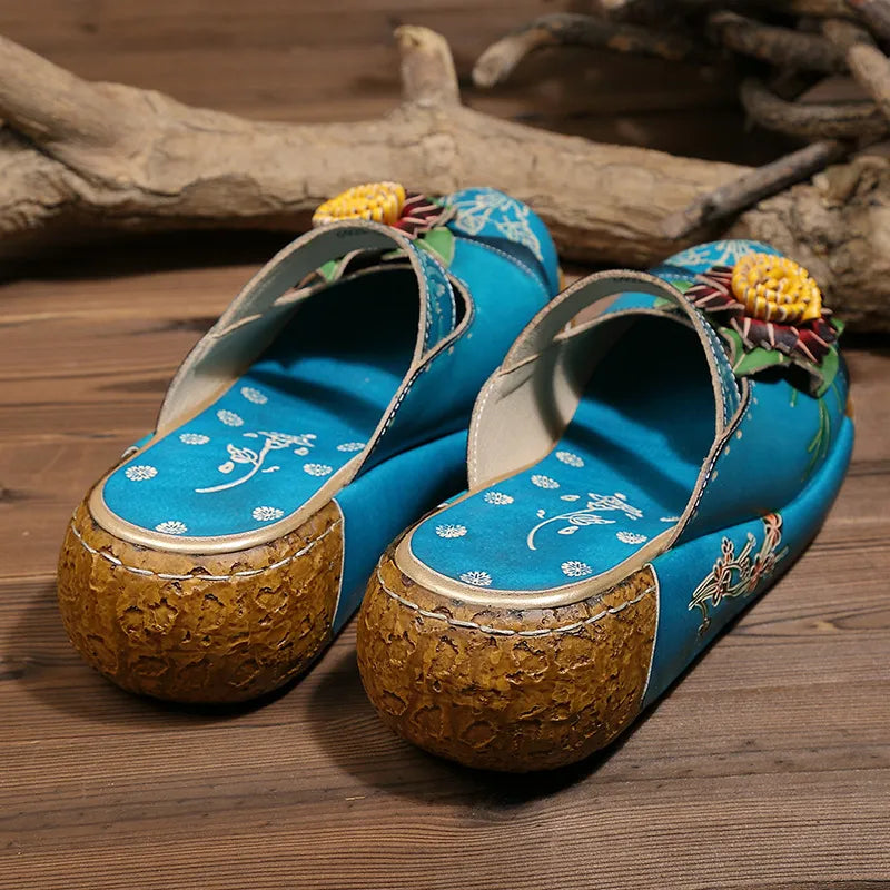 Linda Women's Platform Clogs