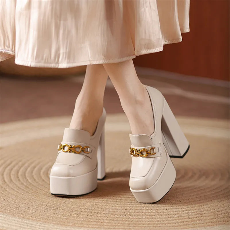 Pilar Women's Platform Pumps