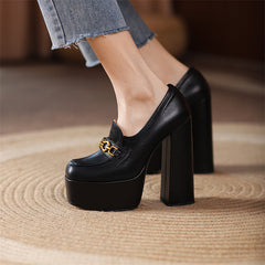 Pilar Women's Platform Pumps