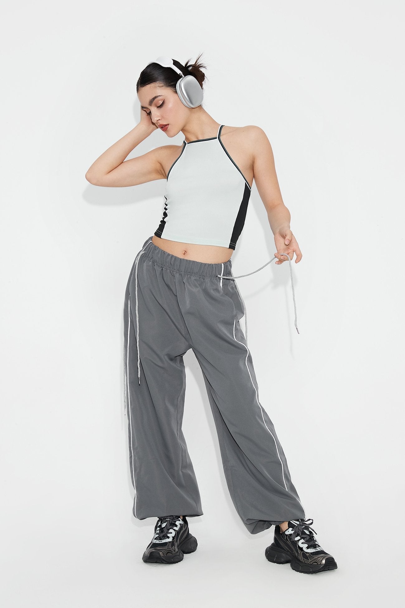 Elastic Waist Colorblock Trim Drawstring Hem Cargo Pants