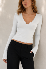 Vintage Lace Trim V-Neck Slim Fit Long Sleeve Long Sleeve Tee