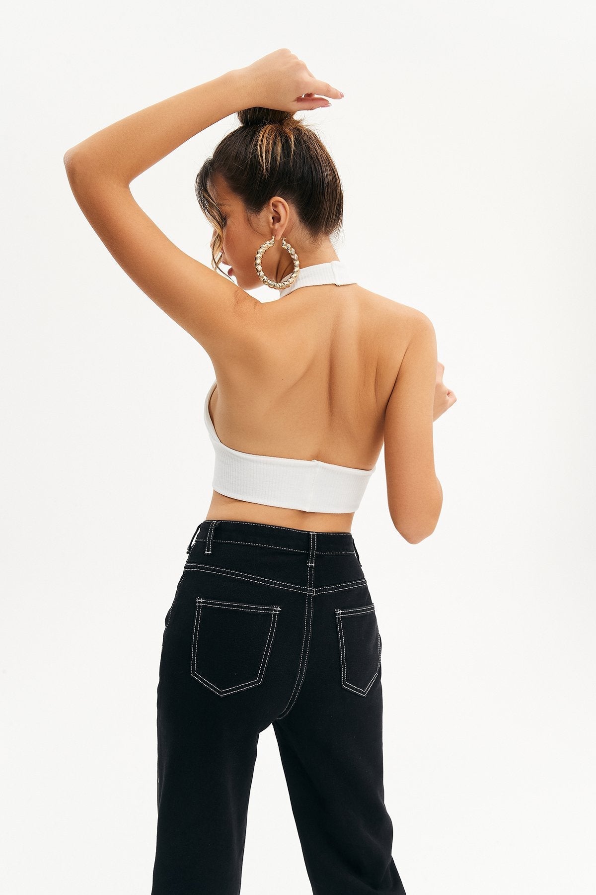 Halter Neck Cut Out Knitted Crop Top