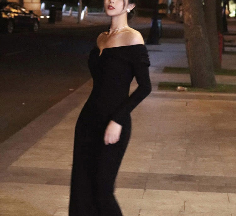 Ribbed Modal Long Sleeve Maxi Dress in Black