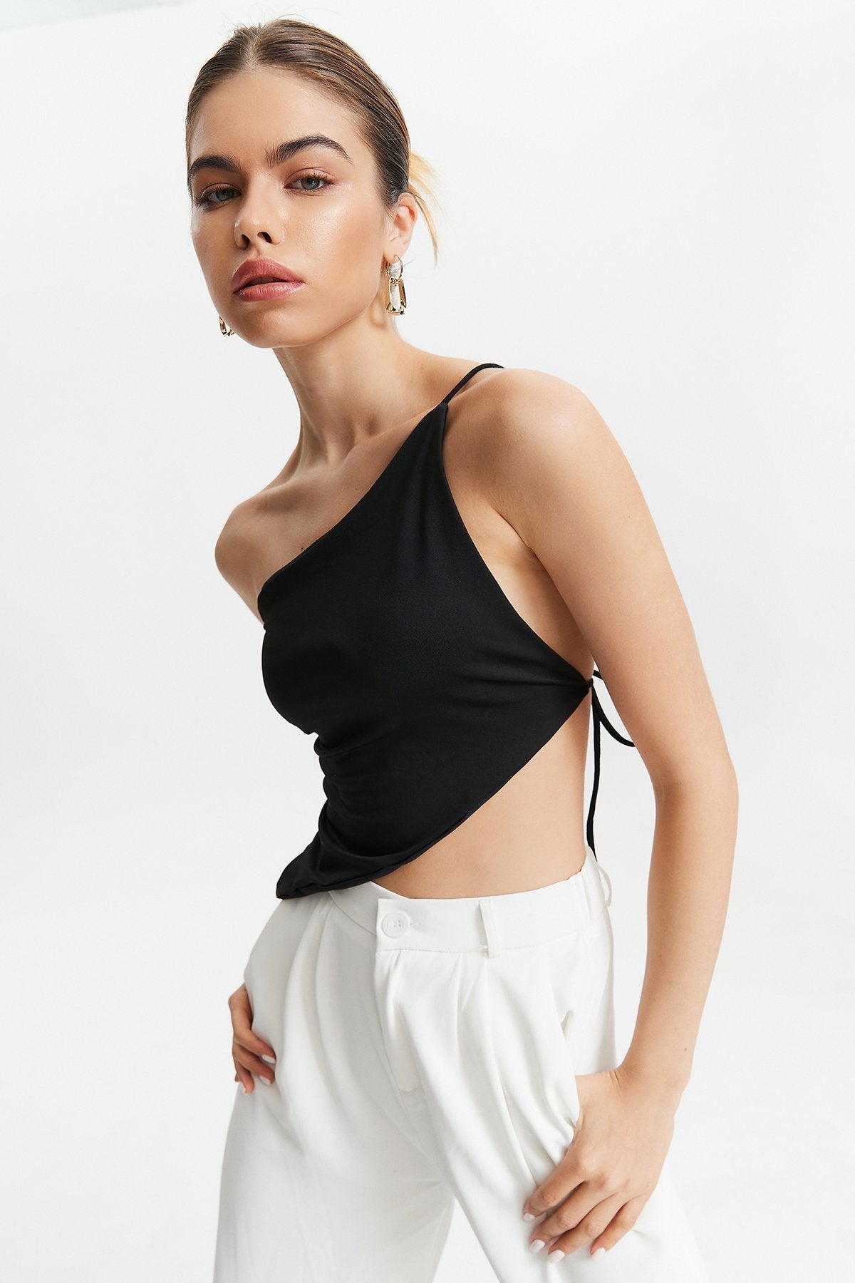 Asymmetrical Tie Back Solid Backless Crop Top