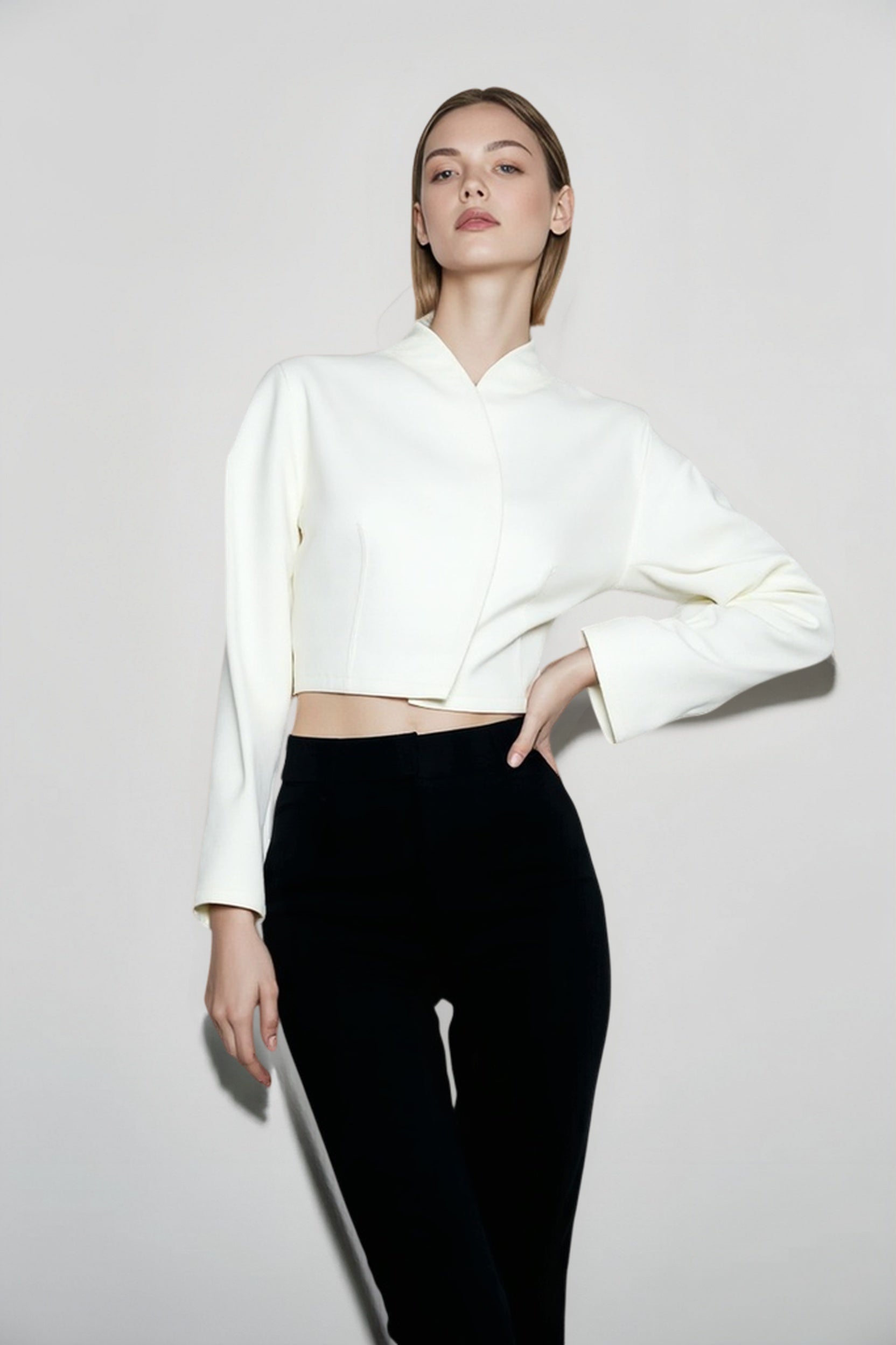 Chic White Boucle Cropped V Neck Coat