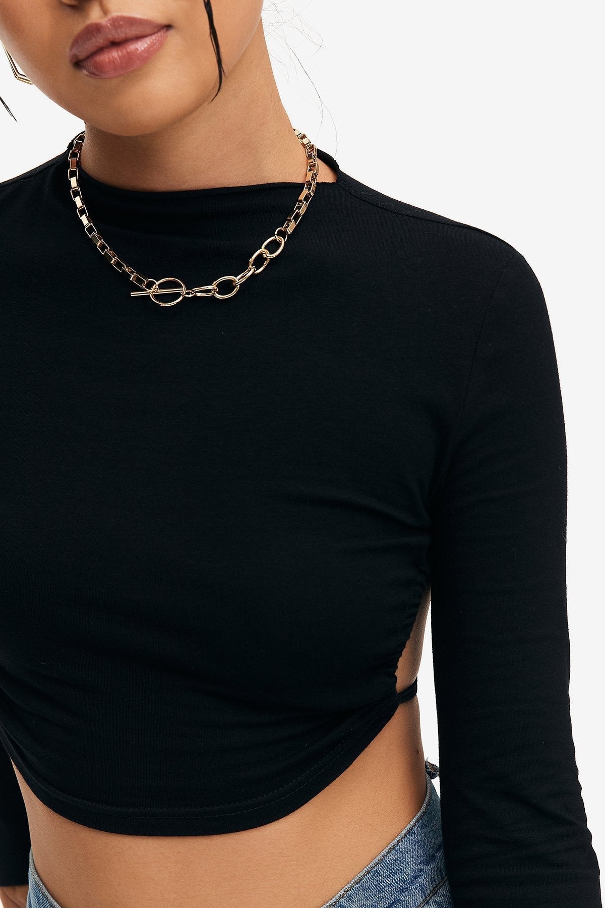 Solid Tie Backless Curved Hem Crop Top