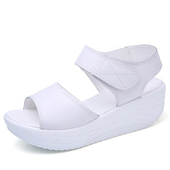 Dorys Women's Platform Sandal