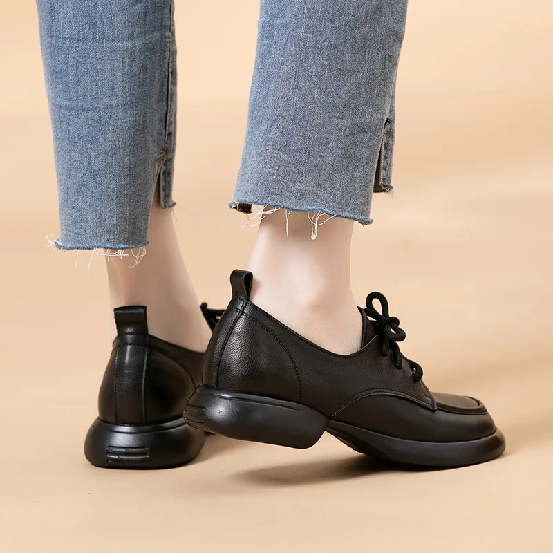 Amelia Women's Lace Up Loafer