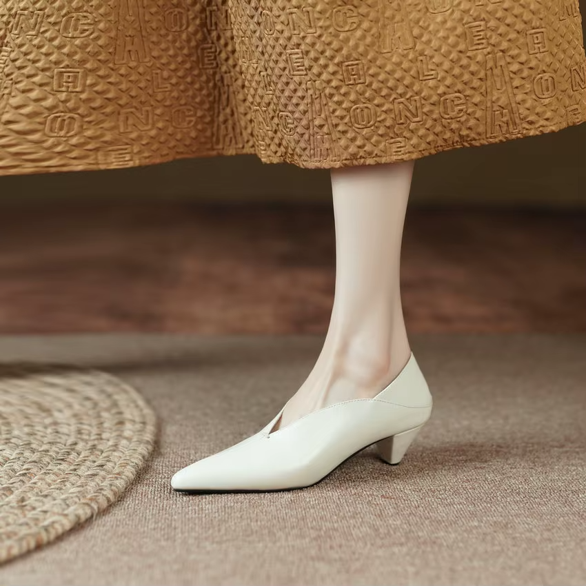 Albani Women's Pointed Toe Pumps
