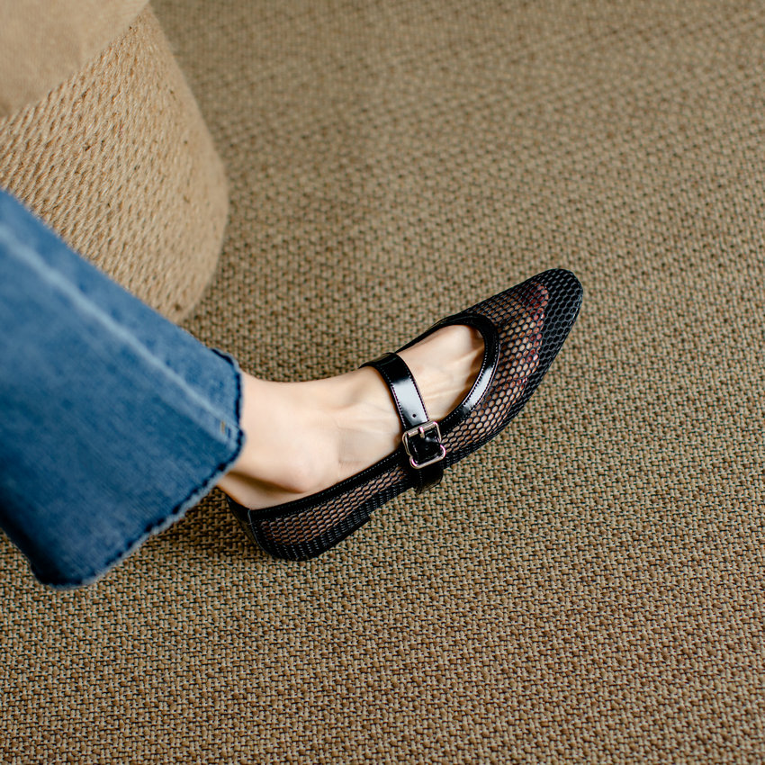 Albania Women's Casual Mesh Flat