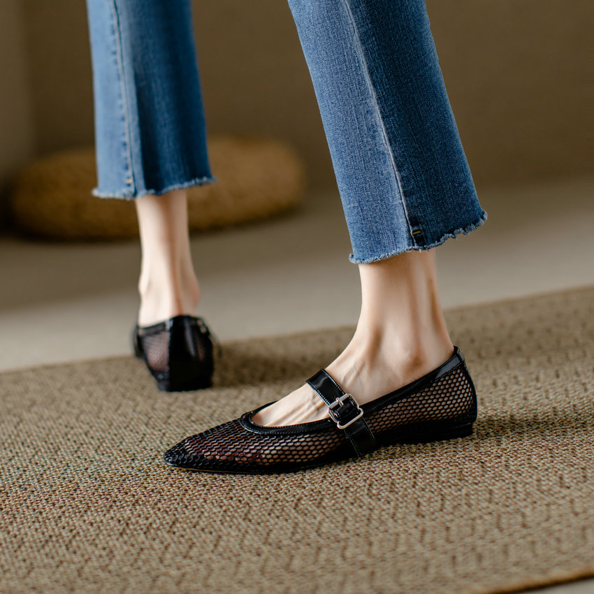 Albania Women's Casual Mesh Flat