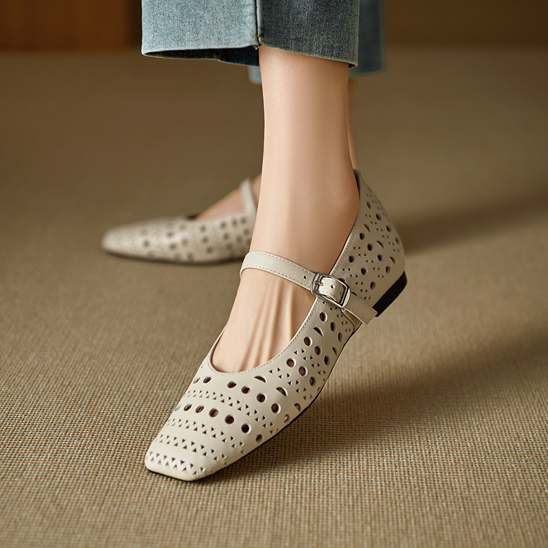 Albany Women's Hollow Leather Flat