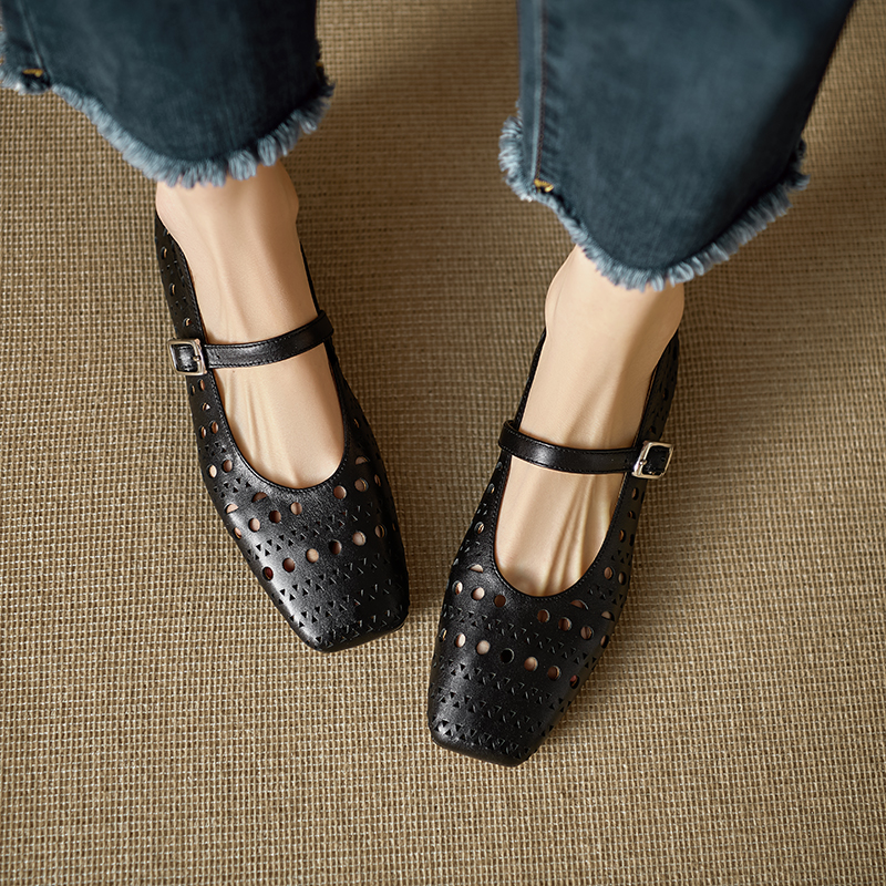 Albany Women's Hollow Leather Flat