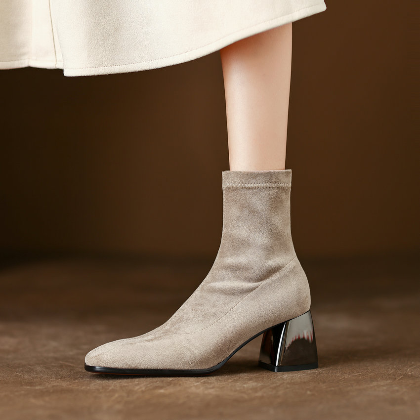 Aleja Women's Elegant Ankle Boots
