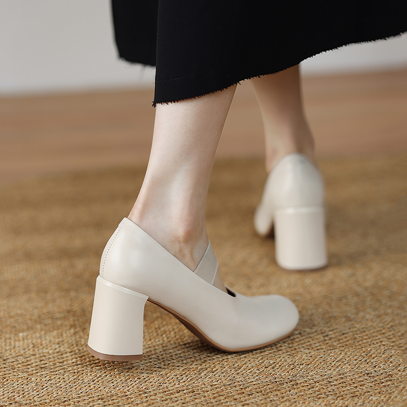 Alina Women's Low Heeled Round Toe Pumps