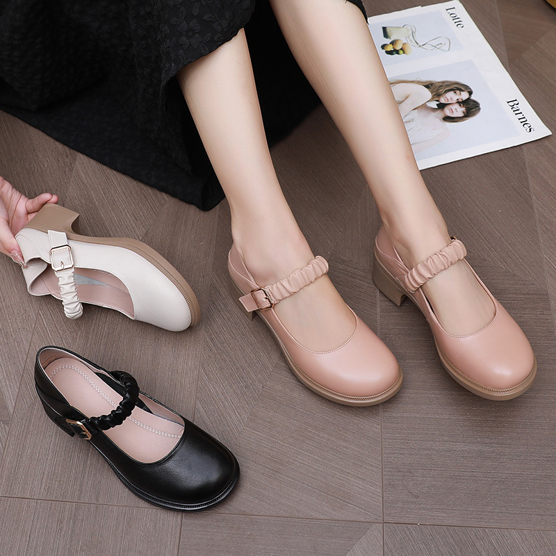 Amelia Women's Round Toe Pumps