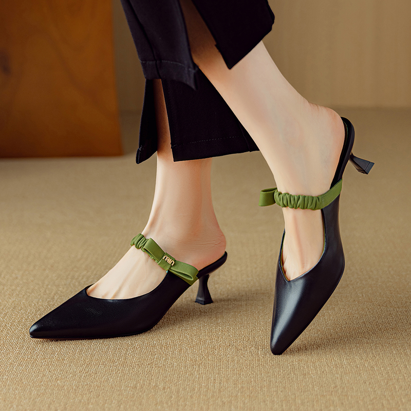 Araujo Women's Leather Pointed Toe Pumps