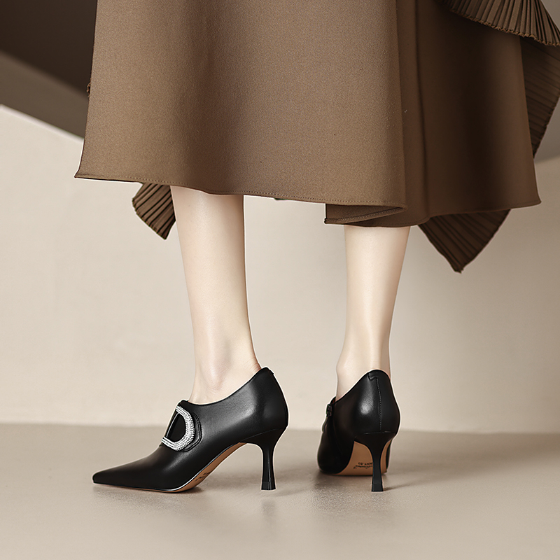 Ariana Women's Leather Pointed Toe Classic Pumps