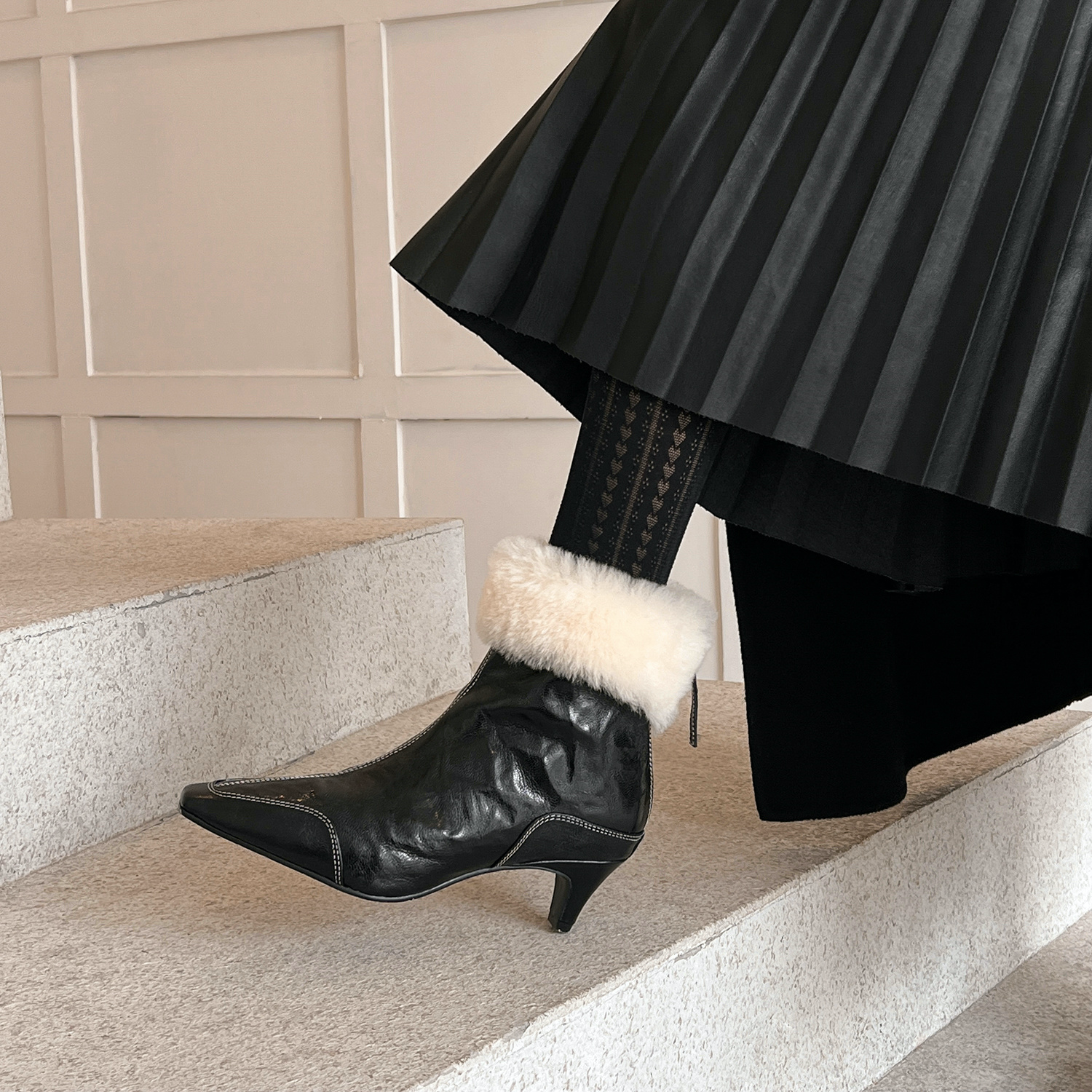 Ariana Women's With Warm Plush Leather Ankle Boots