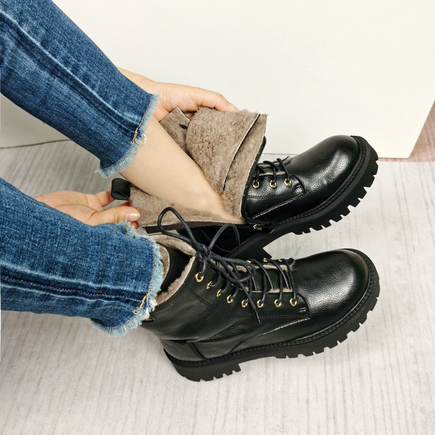 Asly Women's Wool Fur Ankle Boots